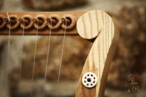 Lyre Gauloise Celtic Lyre Lira Galica Gallic Lyre Celtic Intrument Gaulish Music stèle gauloise bard instrument